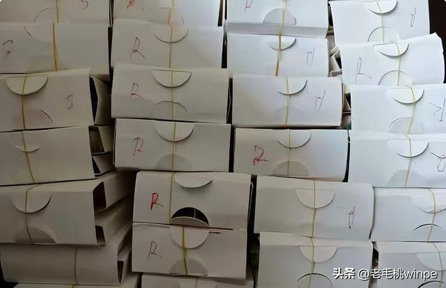 大量日系“电视棒”流入闲鱼，只有打火机大小，预装YouTube