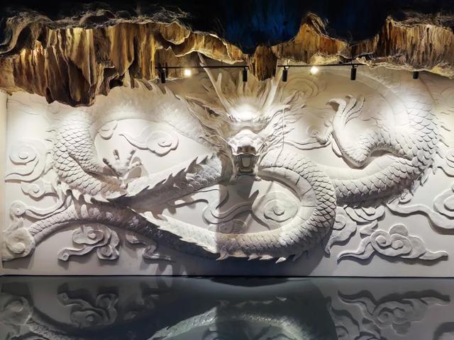 贵州：畅游安顺风光，感受黔中民俗！