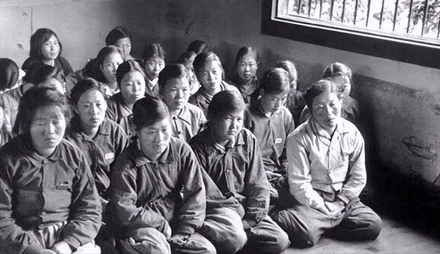 日本关东军战败，苏联俘虏 1 万多日本女兵，处理方法令日本人胆寒
