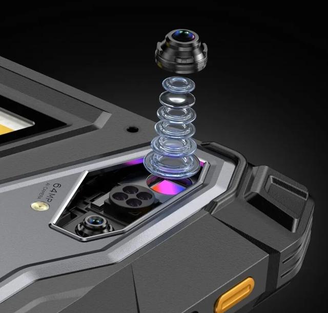 刚发布这 24200mAh、 12GB+2TB 新机，好狂啊！