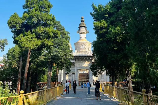 北京西黄寺：顺治为班禅而建，暗藏“金刚宝座塔”之谜！