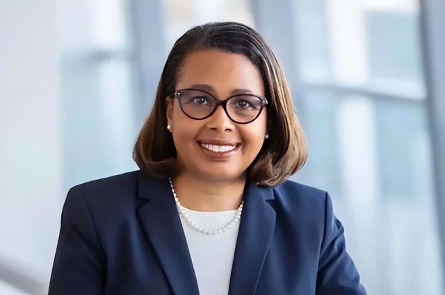 双连坠机，粪水污染，倒卖遗体，美军丑闻怎么开始直冲下三路了？