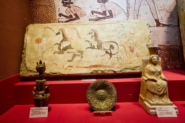 淮北有一座中国石榴博物馆，藏品丰富，探秘石榴与中国文化的渊源