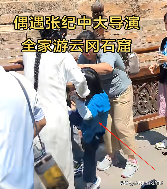一个贪财一个好色？老夫少妻的“残酷”在74岁的张纪中身上应验了