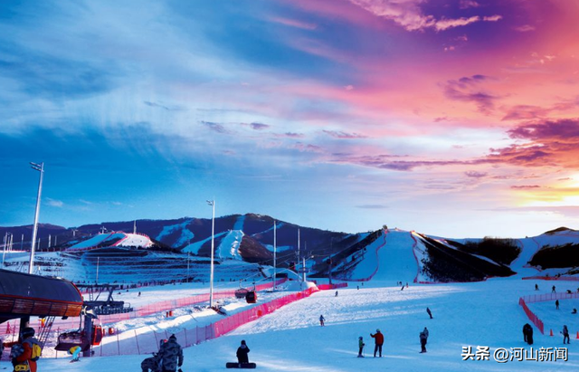 崇礼冰雪旅游度假区，赛后冰雪经济蓬勃发展！河北文旅一路繁花活力迸发