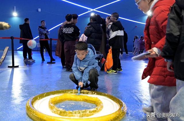 【东方微笑 多彩麦积】麦积山游客服务中心开启“趣味欢乐季” 冬日畅玩点燃文旅新热度