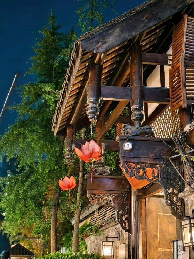 我是广州人，多次去成都后发现：这城市跟其他城市不一样的10个点