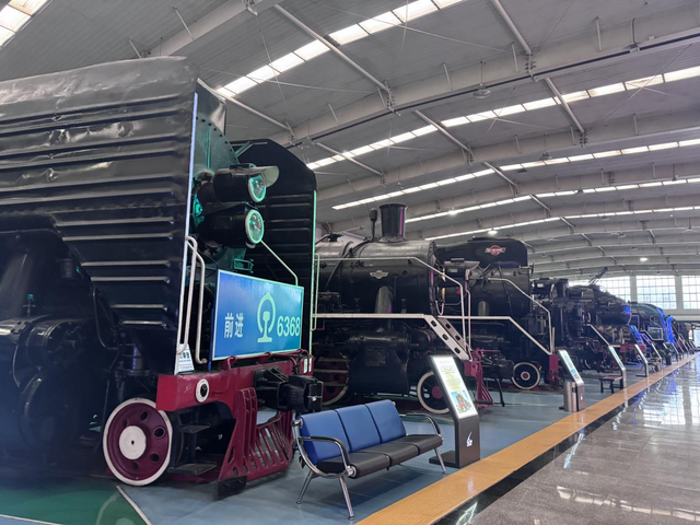 沈阳铁路陈列馆：看机车“天团”，还能当回火车司机