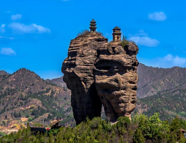 西安没想到，开封没想到	，如今的中国承德，已成为全国焦点。