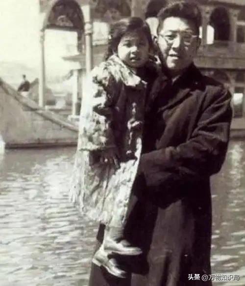 “雨巷诗人”戴望舒:婚内怀念初恋冷落妻子,45岁死于用药过量