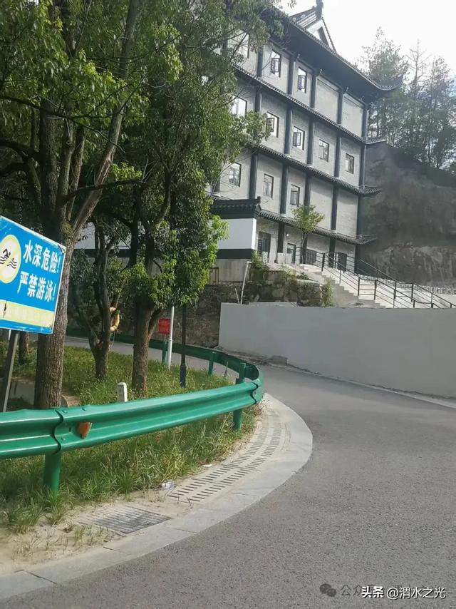 【湖北】胡相尔：银泉禅寺游记