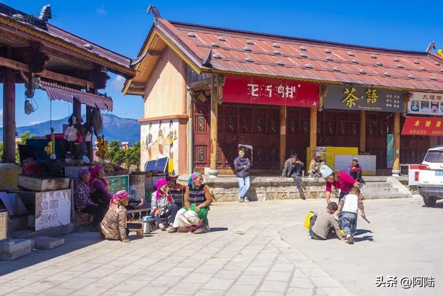 沙力旅游服务驿站曾是很完美的观景平台，可惜目前已经略显破败