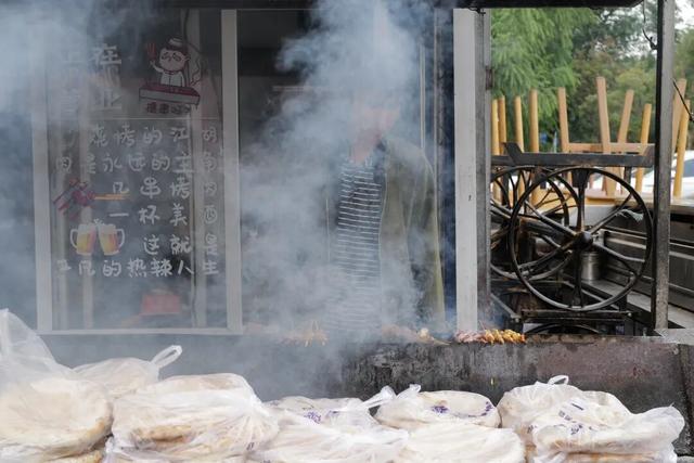 通高铁了，总要去一趟这座五线小城吧，美食和风景都被严重低估了