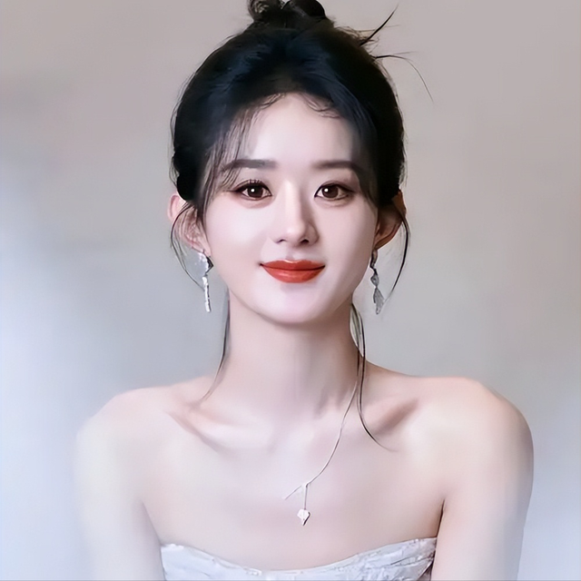 央媒发文，38岁赵丽颖高调官宣喜讯，全网恭喜，终于等到这一天