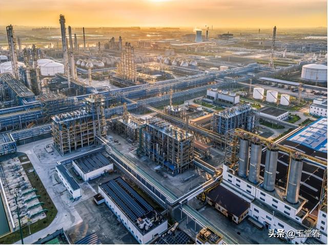 从追赶到引领标准，高铁无人机与5G，为什么只有中国能当世界工厂