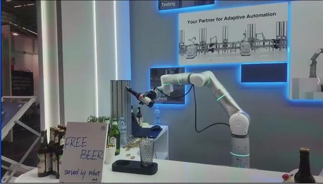 机器人爆发元年：德国Automatica展会涌入中国玩家