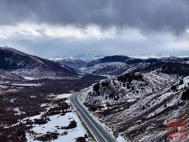 修一条四川“最高”高速公路，需要过几关？