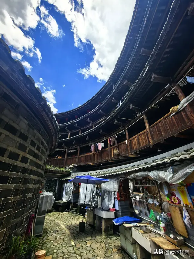 从厦门如何到土楼旅游？看看这些“槽点”与“亮点”，旅行不踩坑
