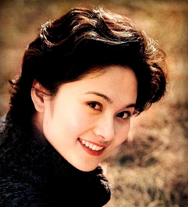 80年代家喻户晓的女演员，嫁给军委副主席儿子，离婚后混得如何？