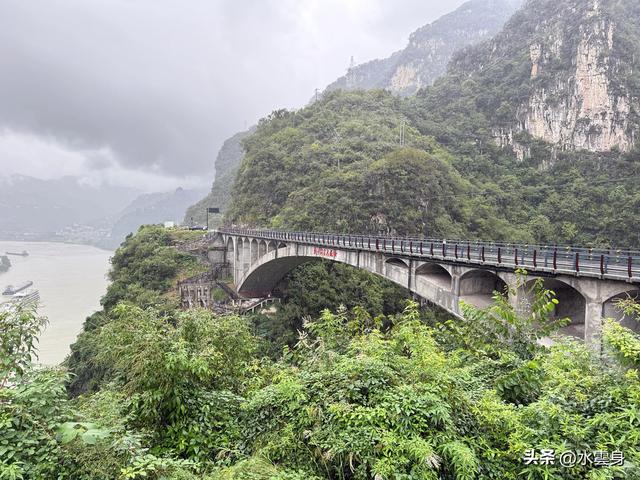 北京自驾长江三峡，神农架之旅（3）