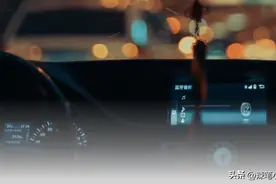 为什么很多人开车，一定要听歌图片