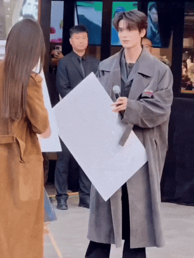 这对姐弟恋…这么甜的吗？我倒看看多好磕？