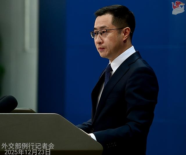 特朗普对华下死手？中国无人机遭全面封杀！中国取消13万吨小麦！