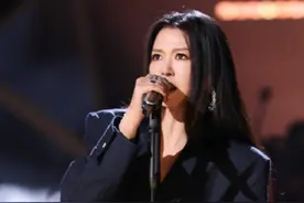 一场直播，戳穿了谭维维的“真实处境”，她能“狂妄”是有原因的图片