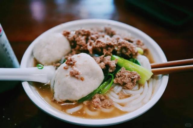 神仙不输泉州，这座闽东小城也有封神的秋天