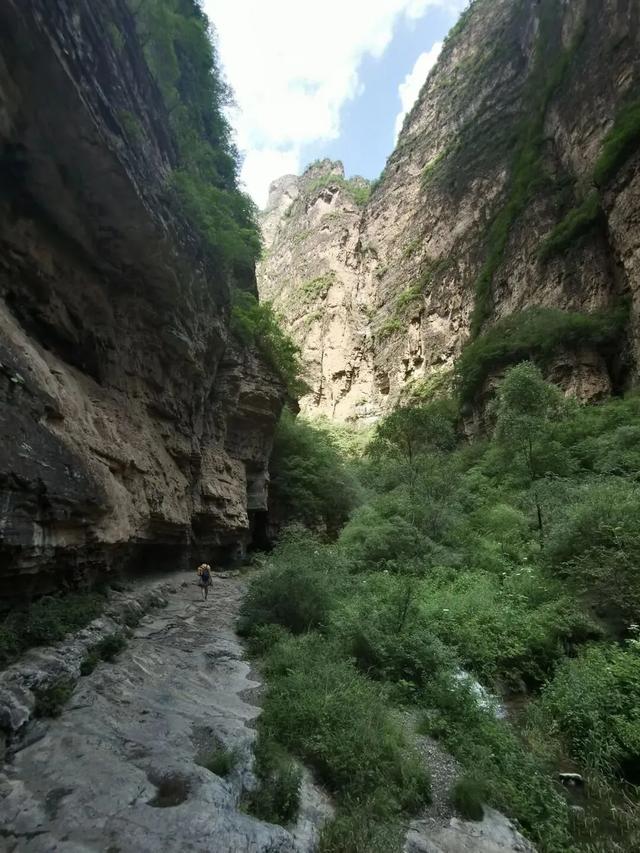 京西悬崖藏600年古镇！惊现"北方布达拉宫"央视取景地藏风水玄机