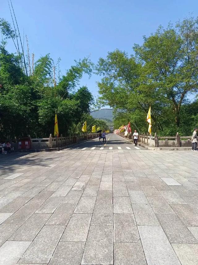 湖南必去十大景点排行榜，这才是湖南最值得去的10个地方，收藏好