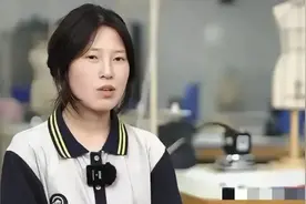 笑麻了！赵斌质疑姜萍成绩，姜萍却已经出门打工，网友：人家没空图片