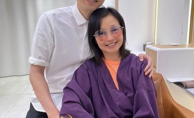 两次拒绝黎明，无视钟汉良示爱，被折磨20年后55岁的她憔悴成大妈