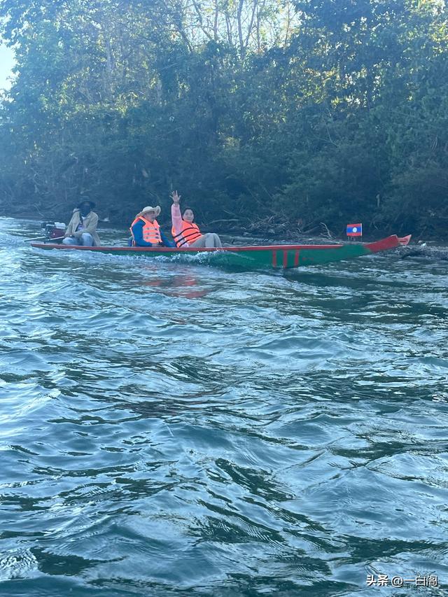 蓝色泻湖之时光跳跃