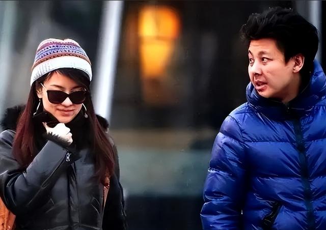和撒贝宁同居四年，却转身投入富豪怀抱，没想到如今竟沦落至此