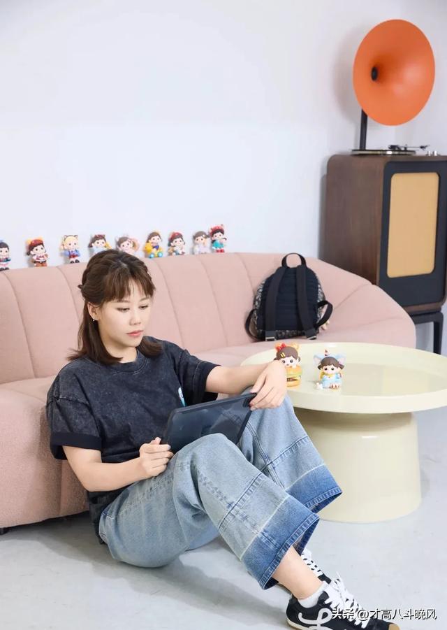 乒乓球运动员陈幸同在平台晒自己美照，化妆后好漂亮啊 优雅有气质