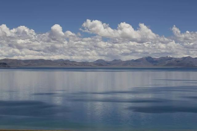 穿越阿里，才算真正到过西藏！万山之祖与百川之源在此相遇。