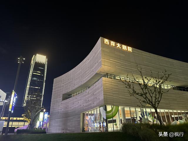 经济不上行的时代，上海也有自己的美
