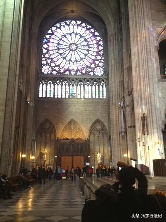 巴黎人气冠军竟不是卢浮宫和铁塔！而是这个“浴火重生”的景点