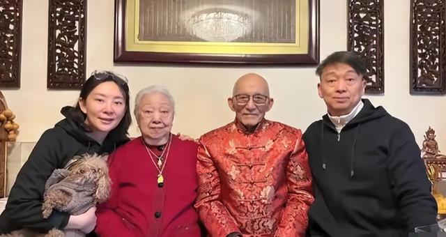 游本昌住养老院引争议？女儿曝危急时刻，孙女续初心