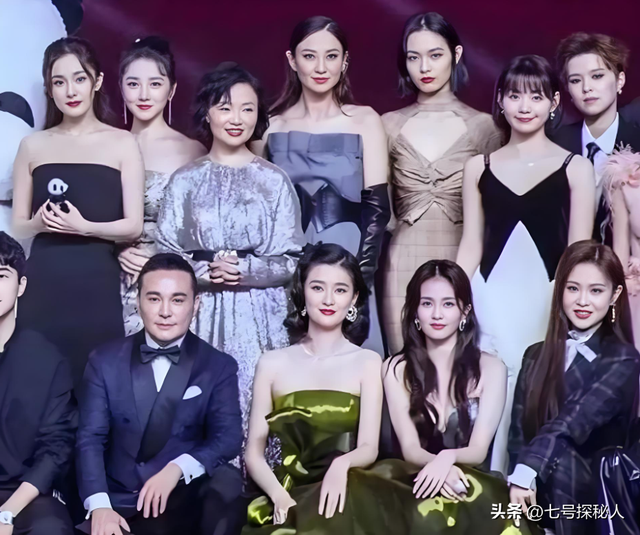 因身材发育过猛，无奈退出国家游泳队，却被三流导演看中捧成顶流