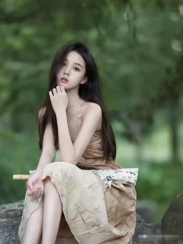 重庆一校花，172cm身段45kg，美得太犯规，让人移不开眼