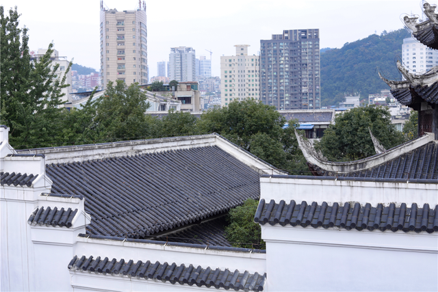 1小时CP已获批！重庆老表，爽爽贵阳喊你来避暑啦