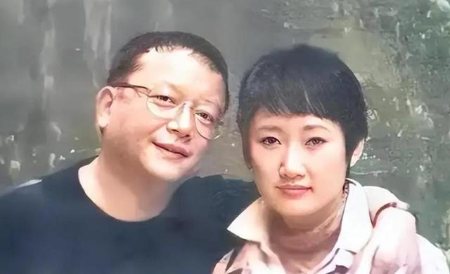 77岁王刚没想到，离婚24年，成方圆会以这种方式，给自己上了一课