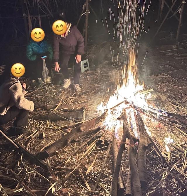 反向旅游神操作！四川眉山9块9自助偷甘蔗火出圈，吊打5A景区？