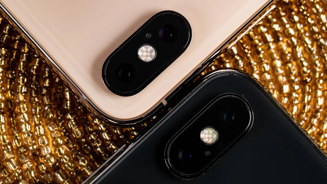 iPhone 17 发布前夜，这款 7 年前的 iPhone 突然爆火涨价