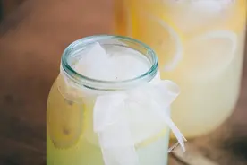 一个人有没有福气，看脸就知道，有两个明显的记号图片