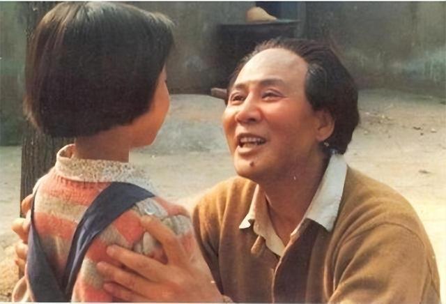 1983年杨尚昆见到古月后，气愤不已：毛主席可不是你这个样子的！