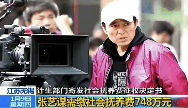 恩爱25年抵不过残酷现实,74岁张艺谋衰老萎缩,43岁陈婷正绚烂如花