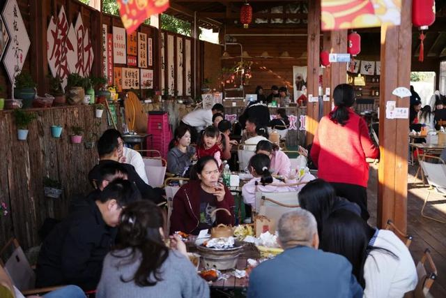 推介出圈！泉港秀溪村春节人气爆棚，游客慕名赴“甜”约
